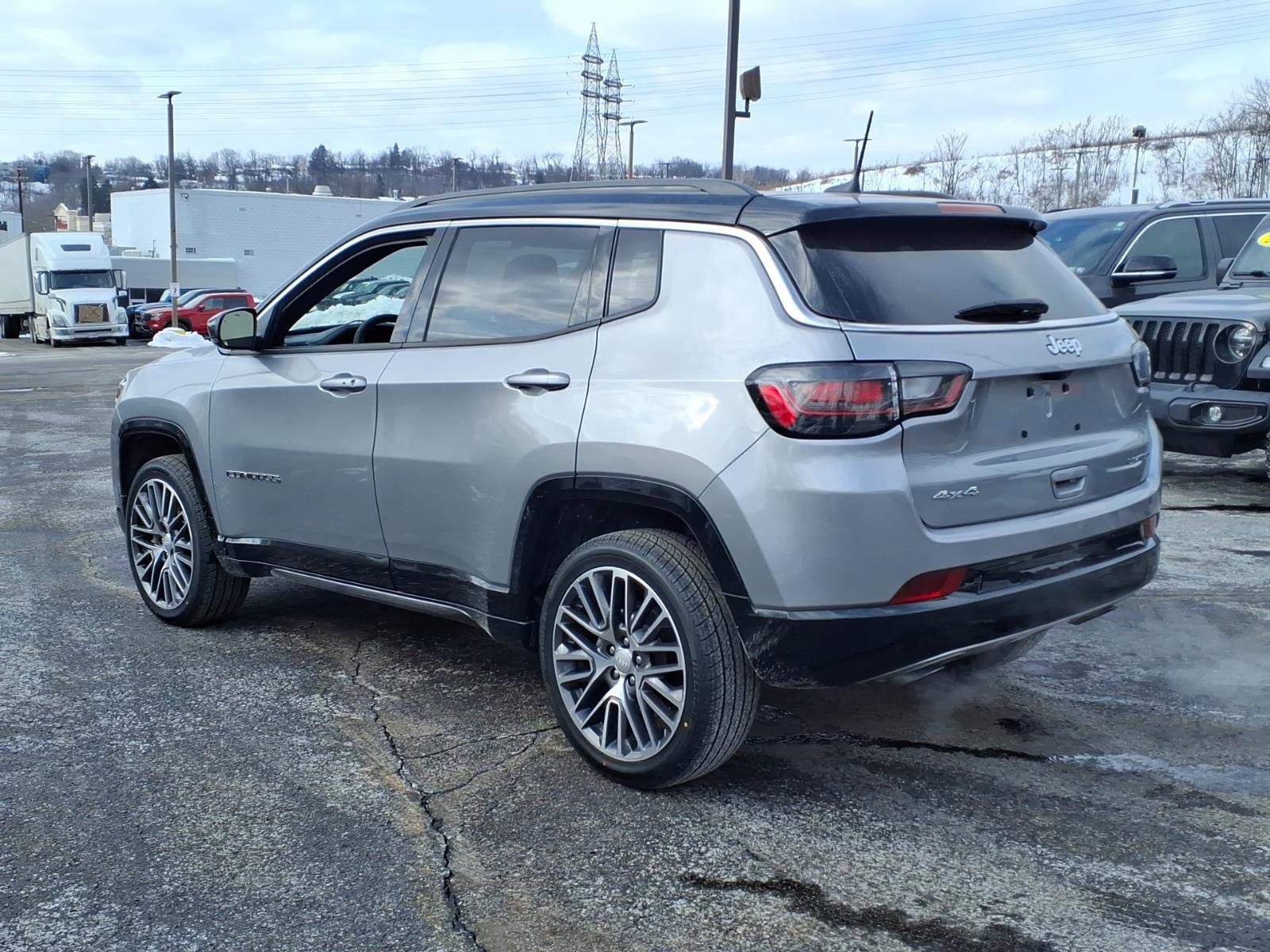 Certified 2023 Jeep Compass Limited w/ Elite Group image 3