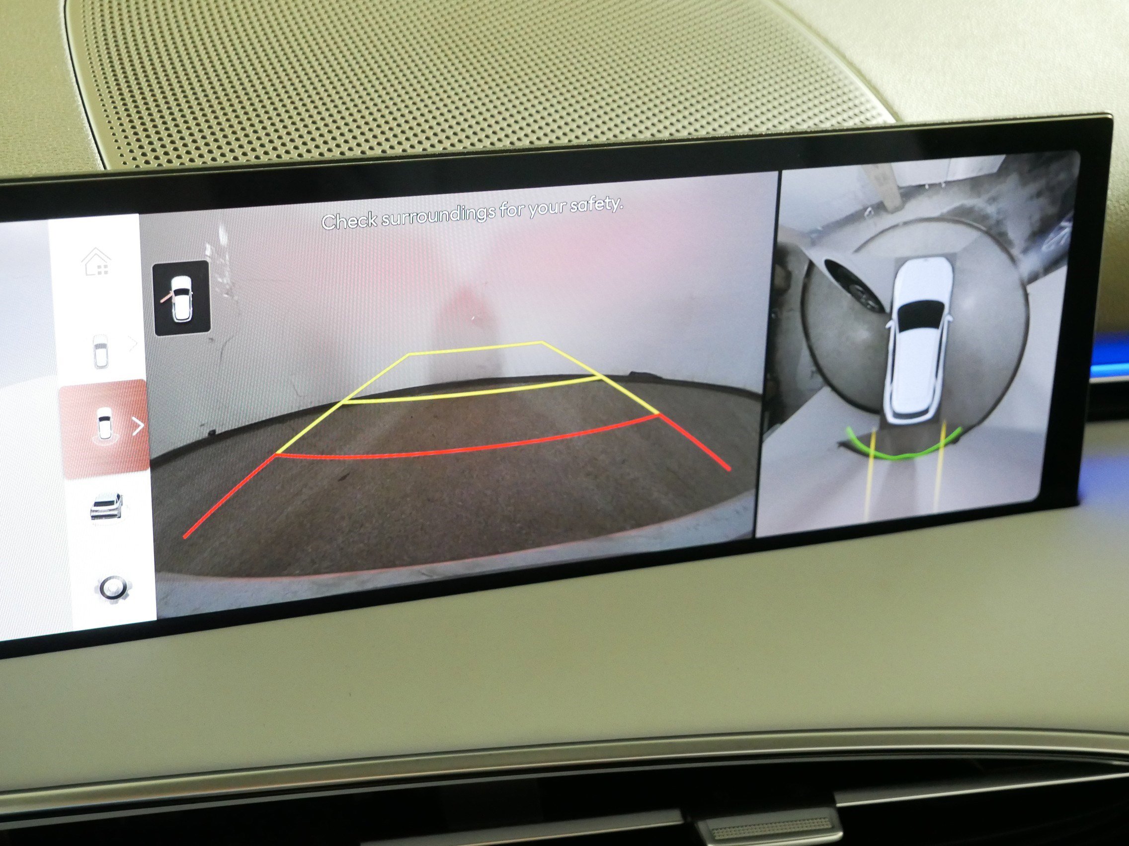 Used 2026 Genesis GV70 2.5T Advanced image 33