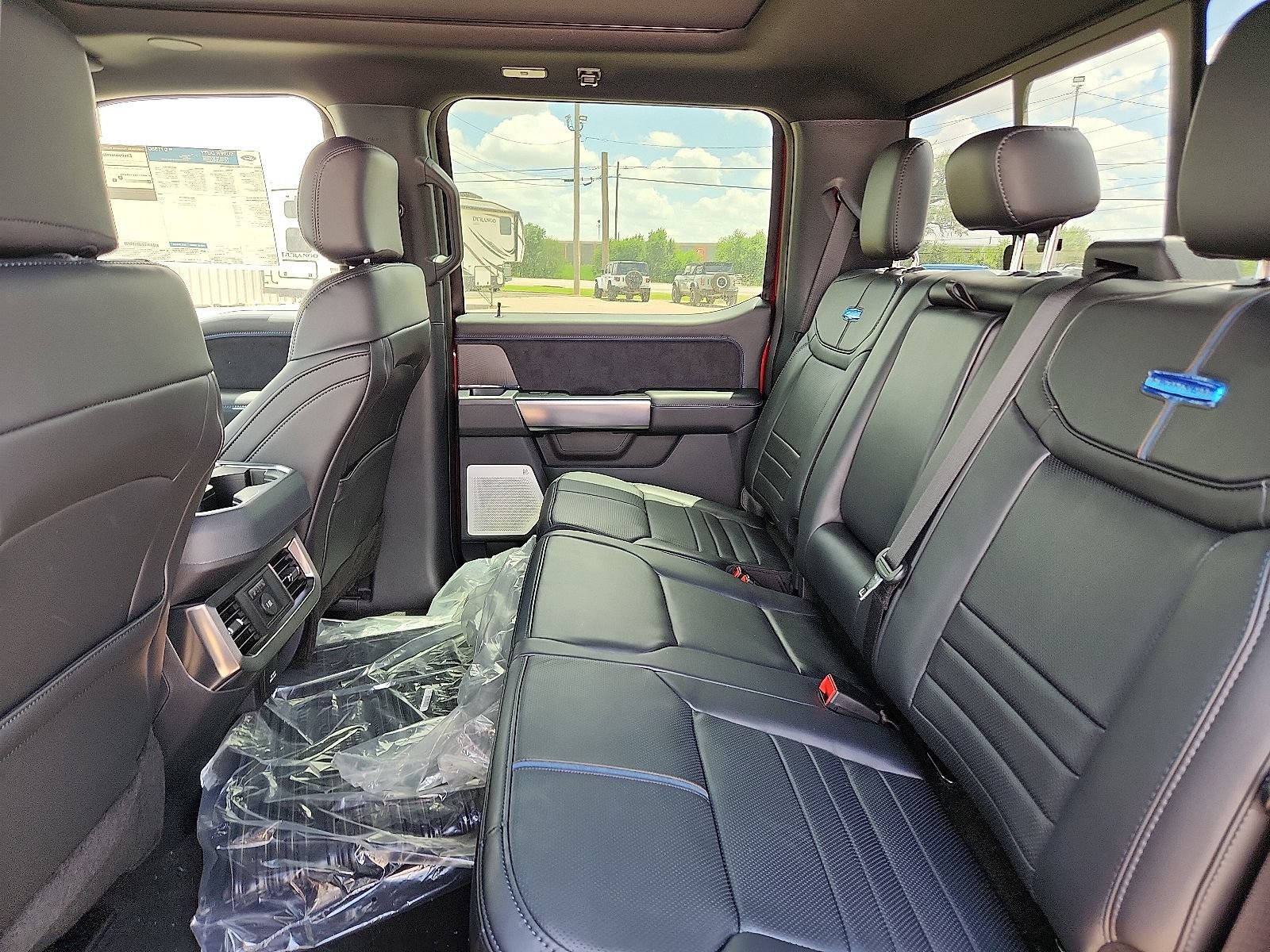 New 2025 Ford F250 Platinum AWD/4WD image 9