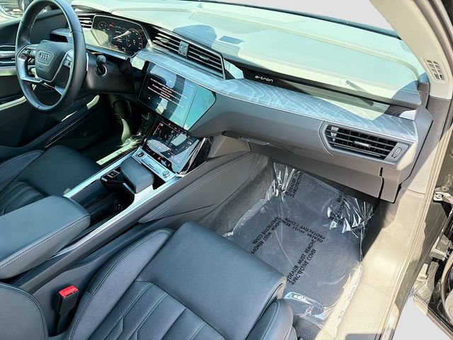 Used 2024 Audi Q8 e-tron Prestige w/ Prestige Package AWD/4WD image 13