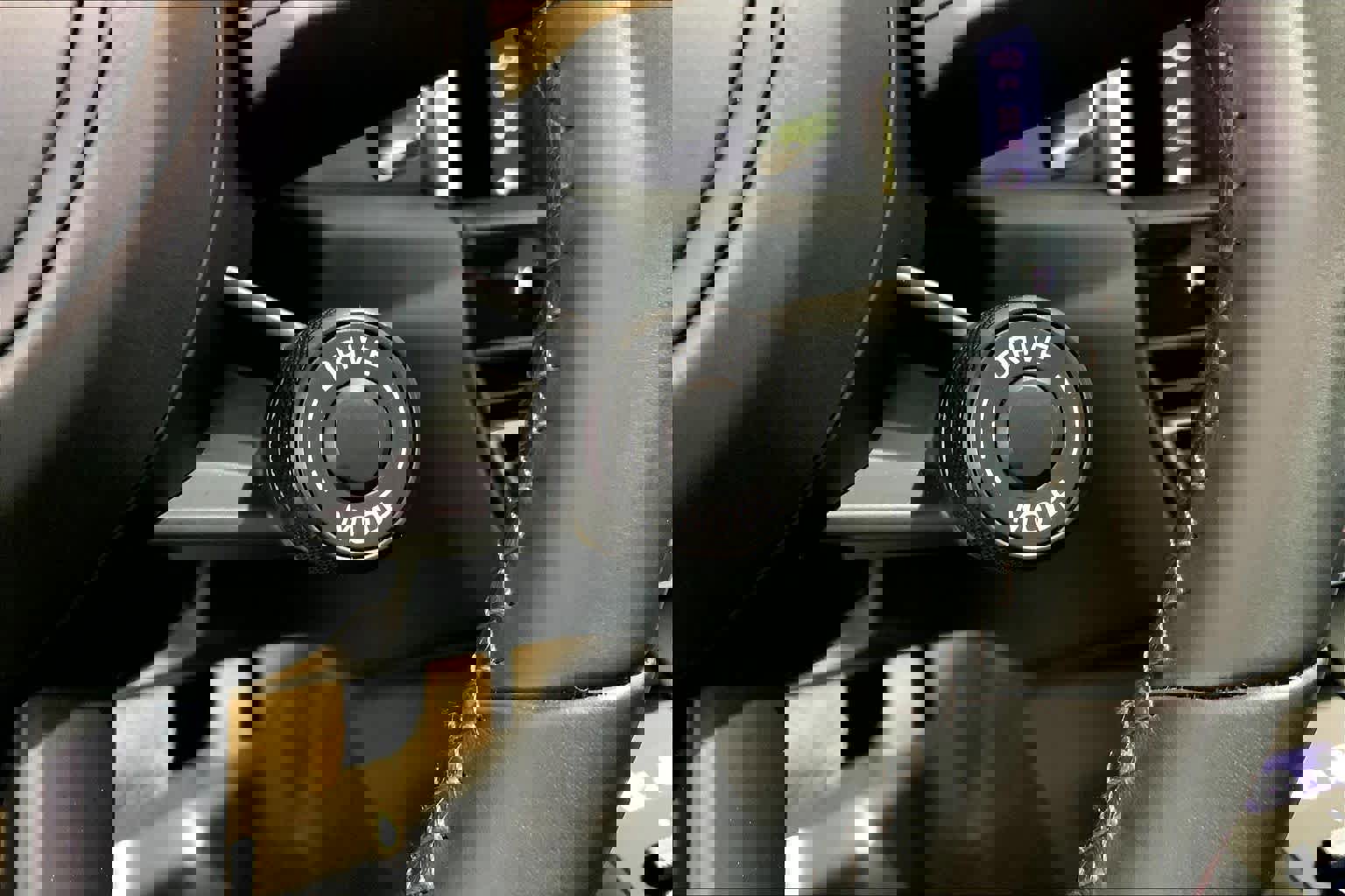 Used 2022 Porsche Macan GTS image 37