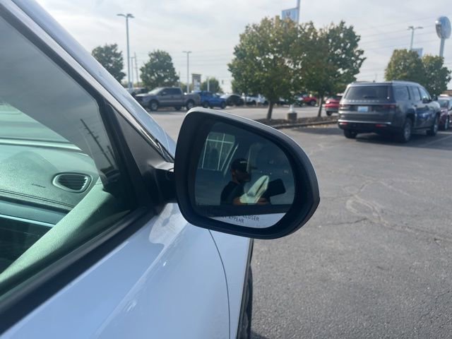 Used 2024 Buick Encore GX Sport Touring w/ Comfort Package image 7