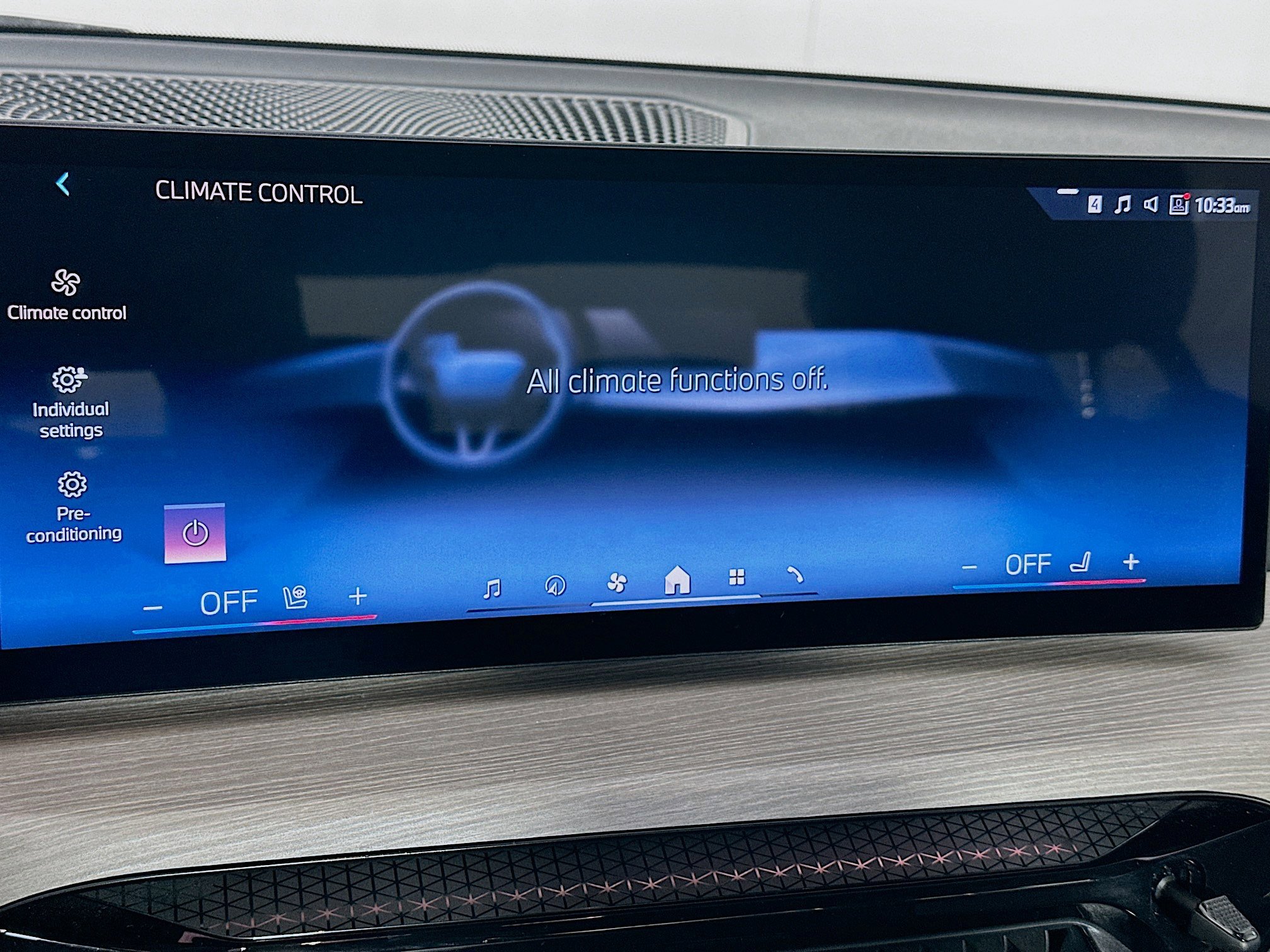 Used 2025 BMW 330i Sedan w/ Convenience Package image 24