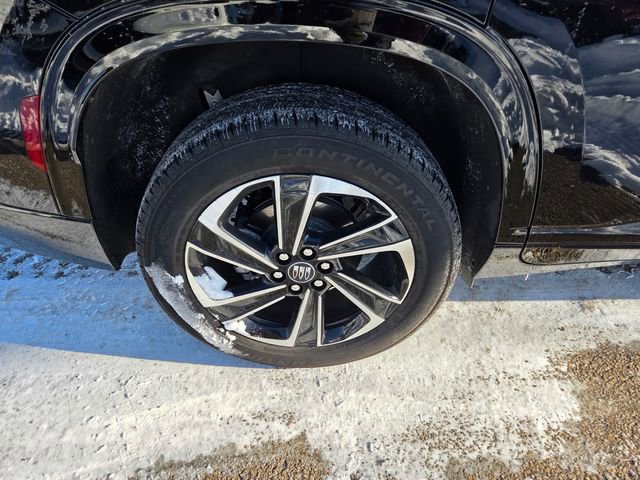 Used 2025 Buick Enclave Sport Touring image 9