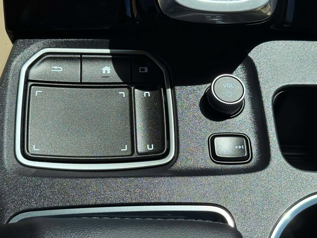 Used 2022 Acura MDX SH-AWD w/ Technology Package image 24