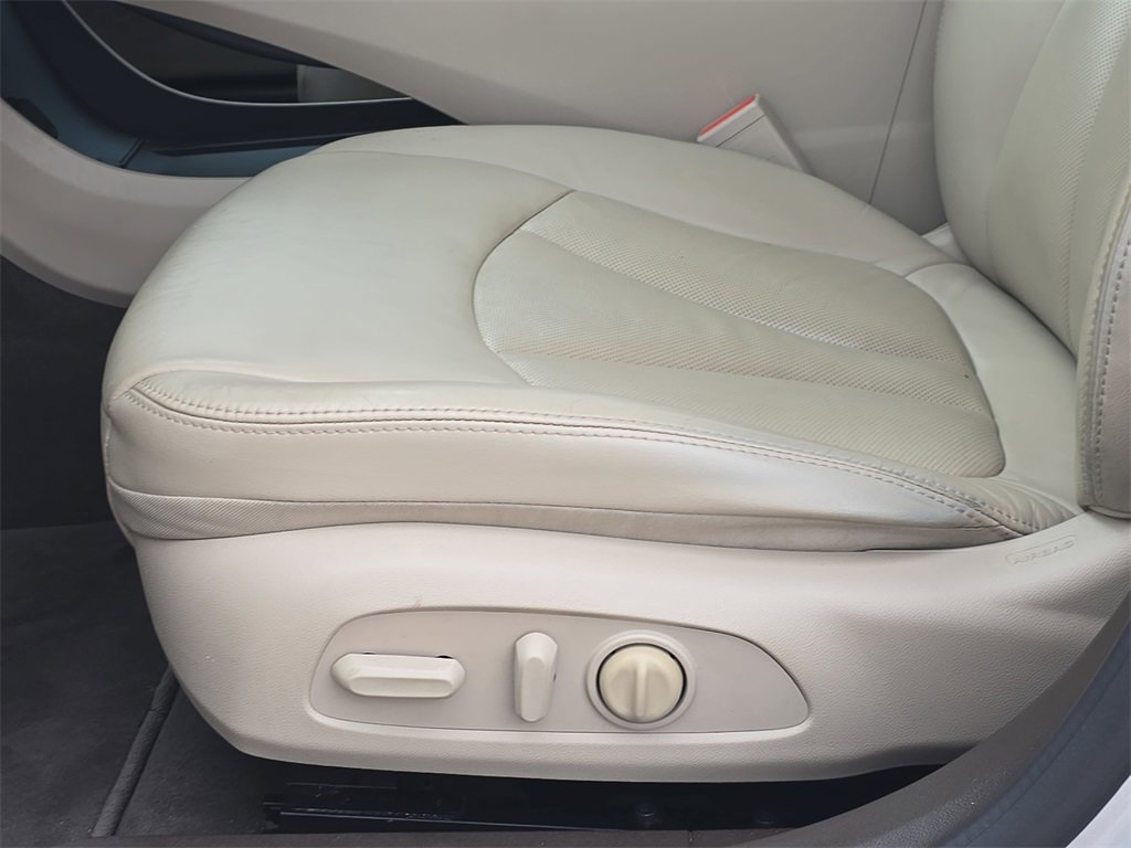 Used 2017 Buick LaCrosse Essence w/ Sights and Sounds Package image 27