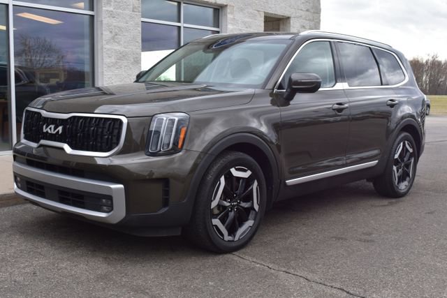 Used 2023 Kia Telluride EX X-Line image 17