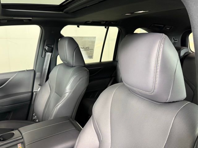 New 2026 Lexus LX 700h Overtrail image 14
