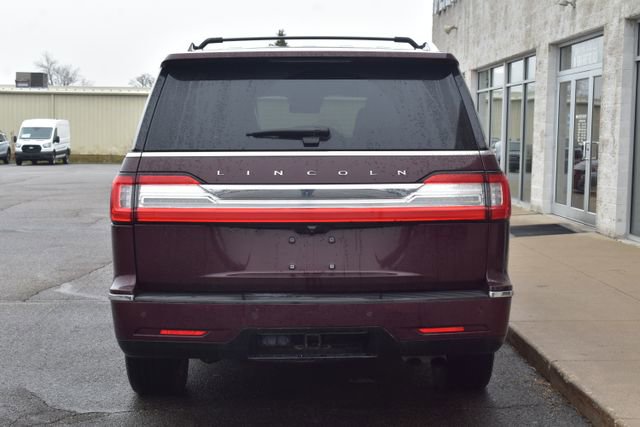 Used 2018 Lincoln Navigator L Reserve w/ Technology Package AWD/4WD image 11