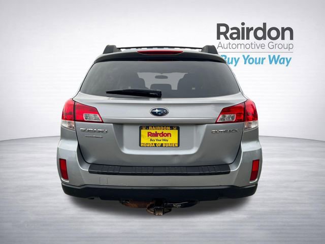 Used 2011 Subaru Outback 2.5i Premium image 8