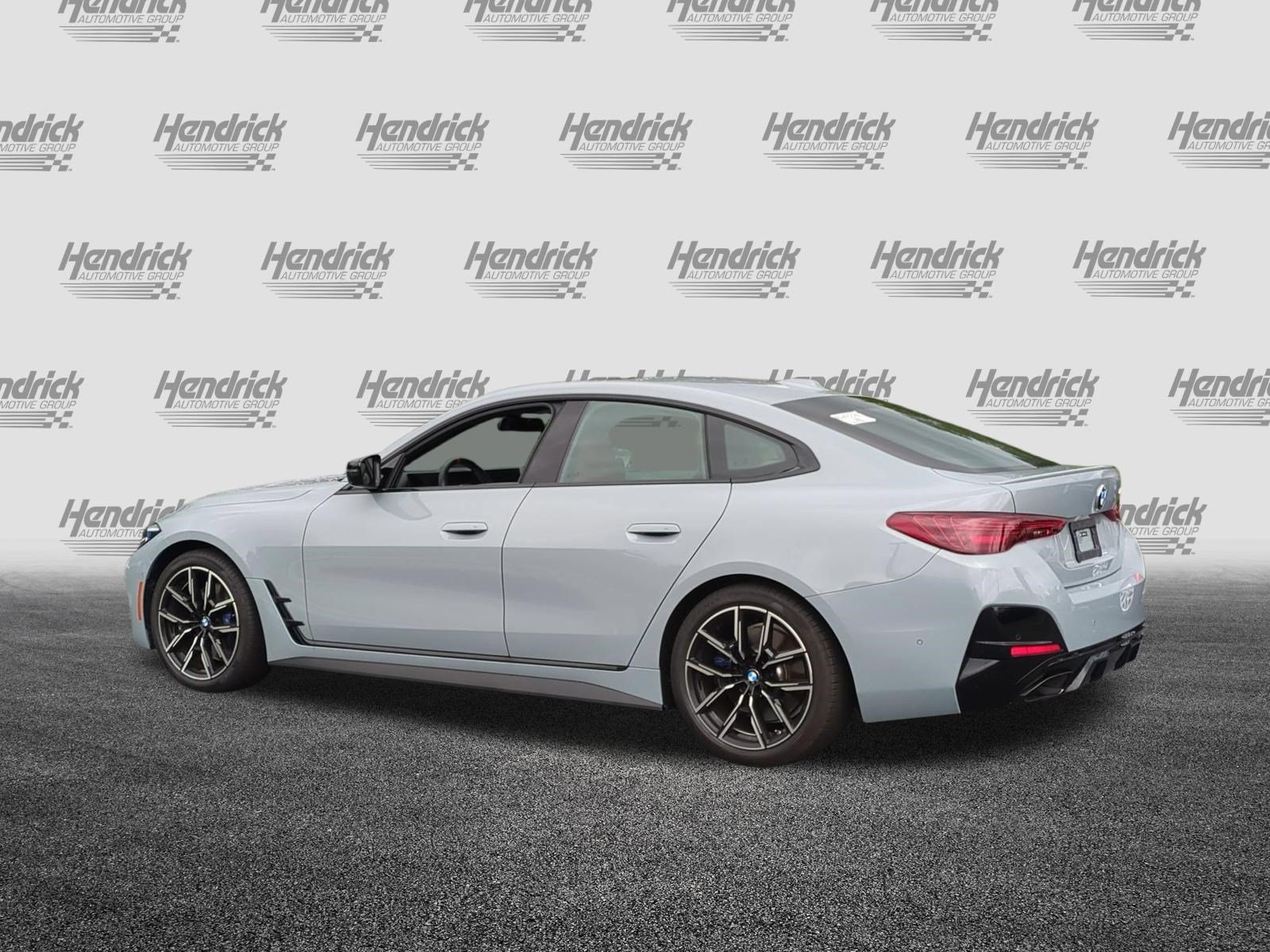 Used 2025 BMW M440i RWD image 8