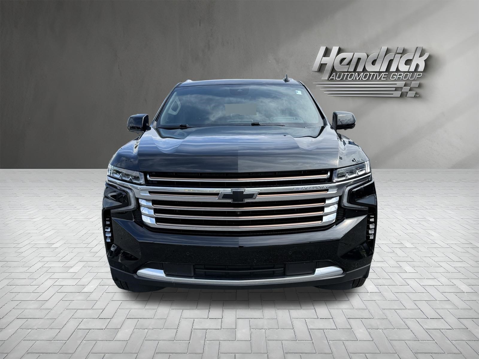 Used 2023 Chevrolet Suburban High Country w/ Premium Package AWD/4WD image 3