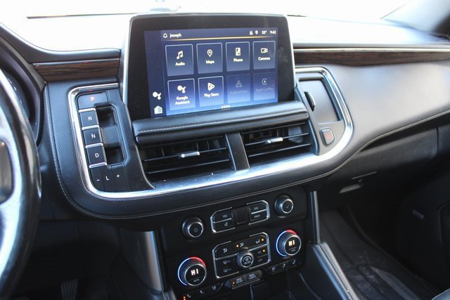 Used 2023 Chevrolet Suburban Premier image 8