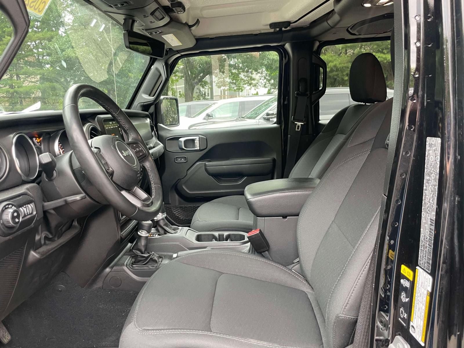 Used 2022 Jeep Gladiator Sport AWD/4WD image 15
