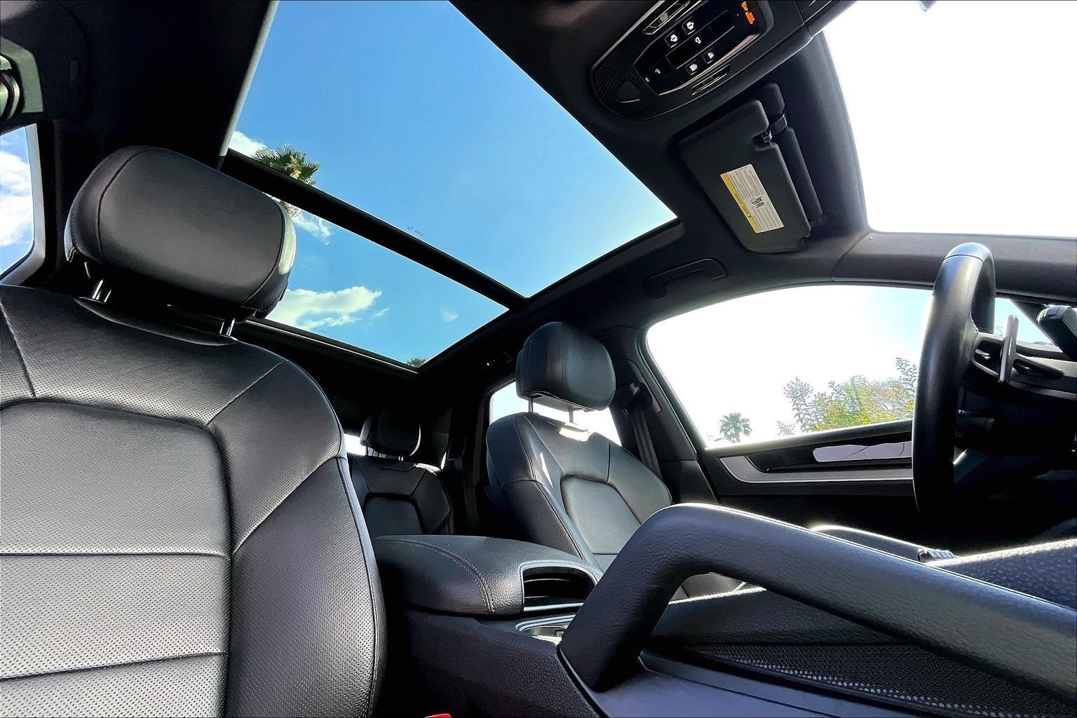 Used 2024 Porsche Cayenne S AWD/4WD image 20