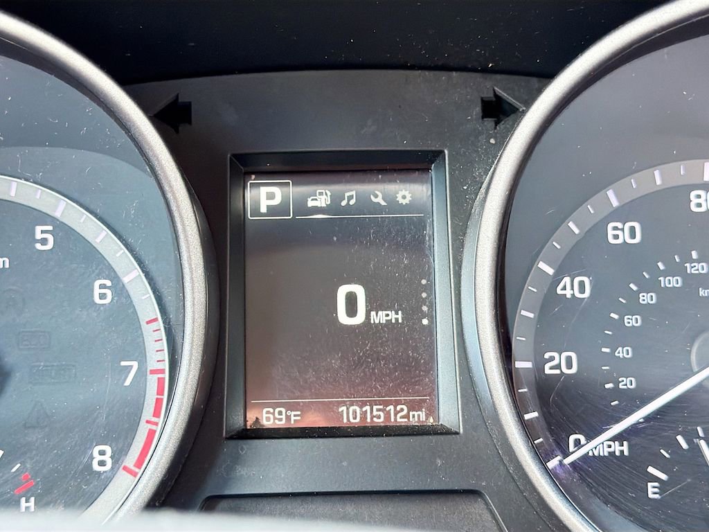 Used 2017 Hyundai Santa Fe Sport FWD image 13