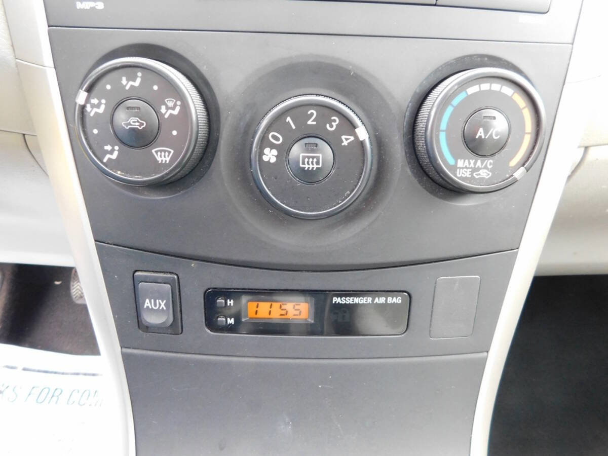 Used 2010 Toyota Corolla LE FWD image 12