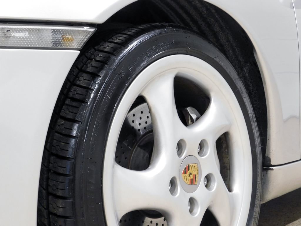 Used 2001 Porsche 911 Carrera 4 image 32