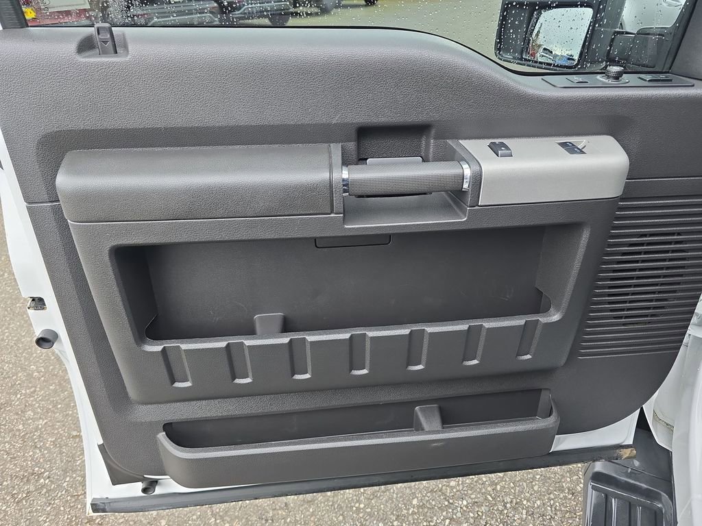 Used 2015 Ford F250 Lariat w/ Camper Package image 23