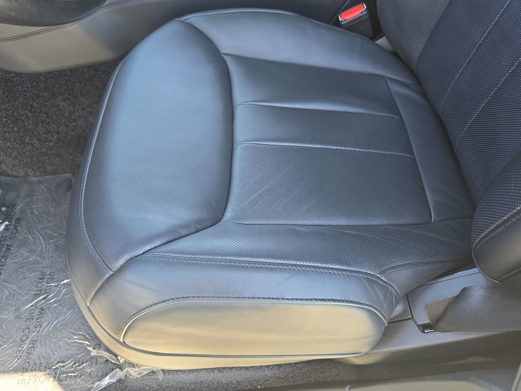 Used 2023 Land Rover Range Rover SE image 30