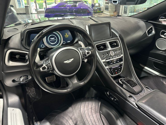 Used 2019 Aston Martin DB11 Volante RWD image 47