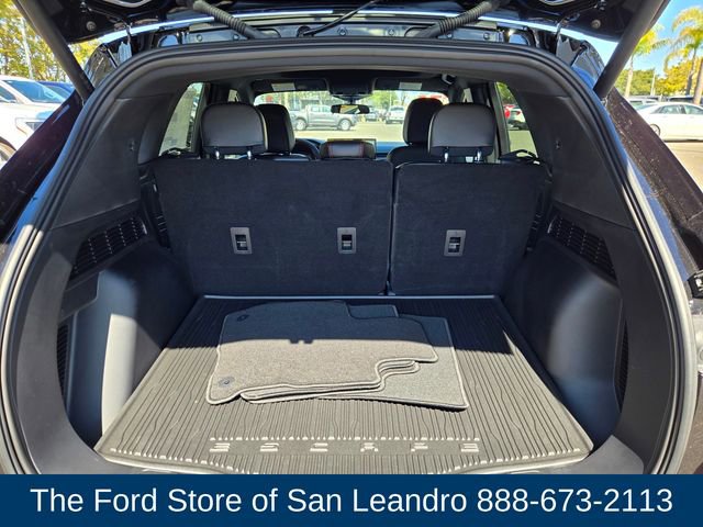 New 2025 Ford Escape ST-Line w/ Tech Pack #1 image 12