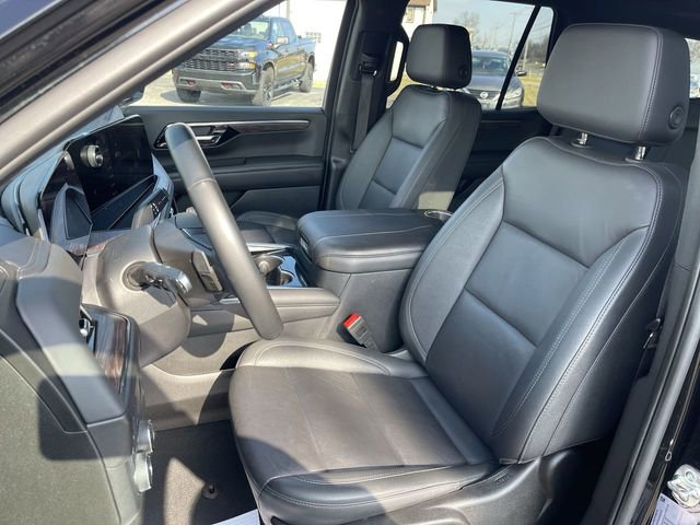 Used 2025 Chevrolet Tahoe LT image 11