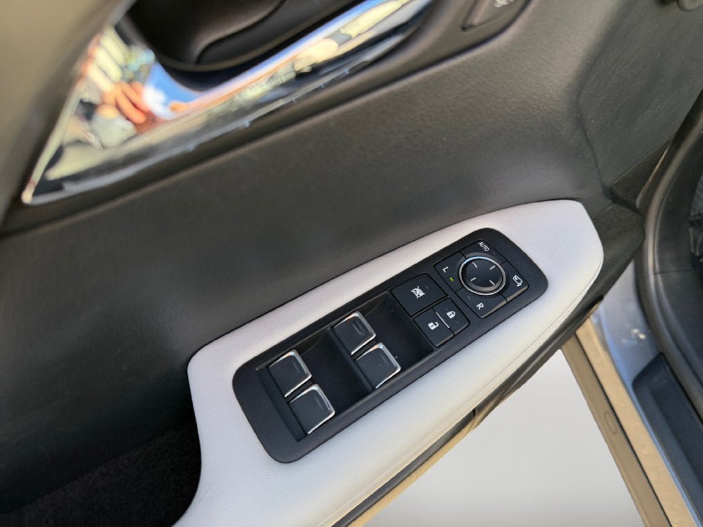 Used 2022 Lexus RX 450h AWD w/ Premium Package image 21