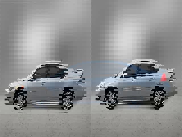 Used 2011 Chevrolet Impala LT w/ Luxury Edition Package image 5