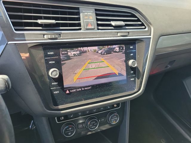 Used 2018 Volkswagen Tiguan SEL FWD image 20