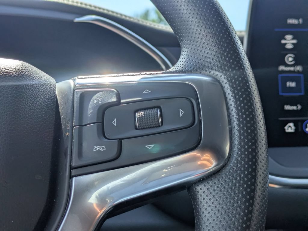 Used 2025 Chevrolet Blazer LT FWD image 24