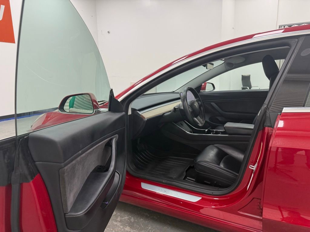 Used 2019 Tesla Model 3 Long Range image 8