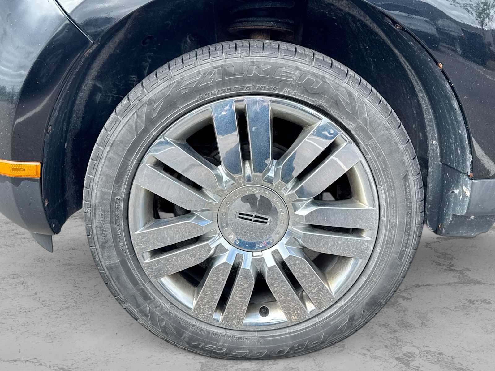 Used 2009 Lincoln MKX 2WD image 12
