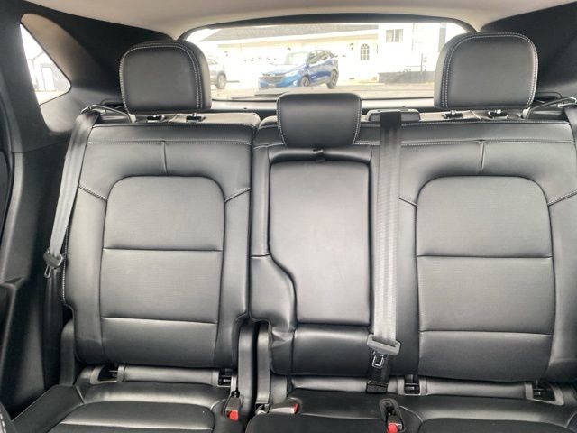 Used 2025 Ford Escape Platinum image 18