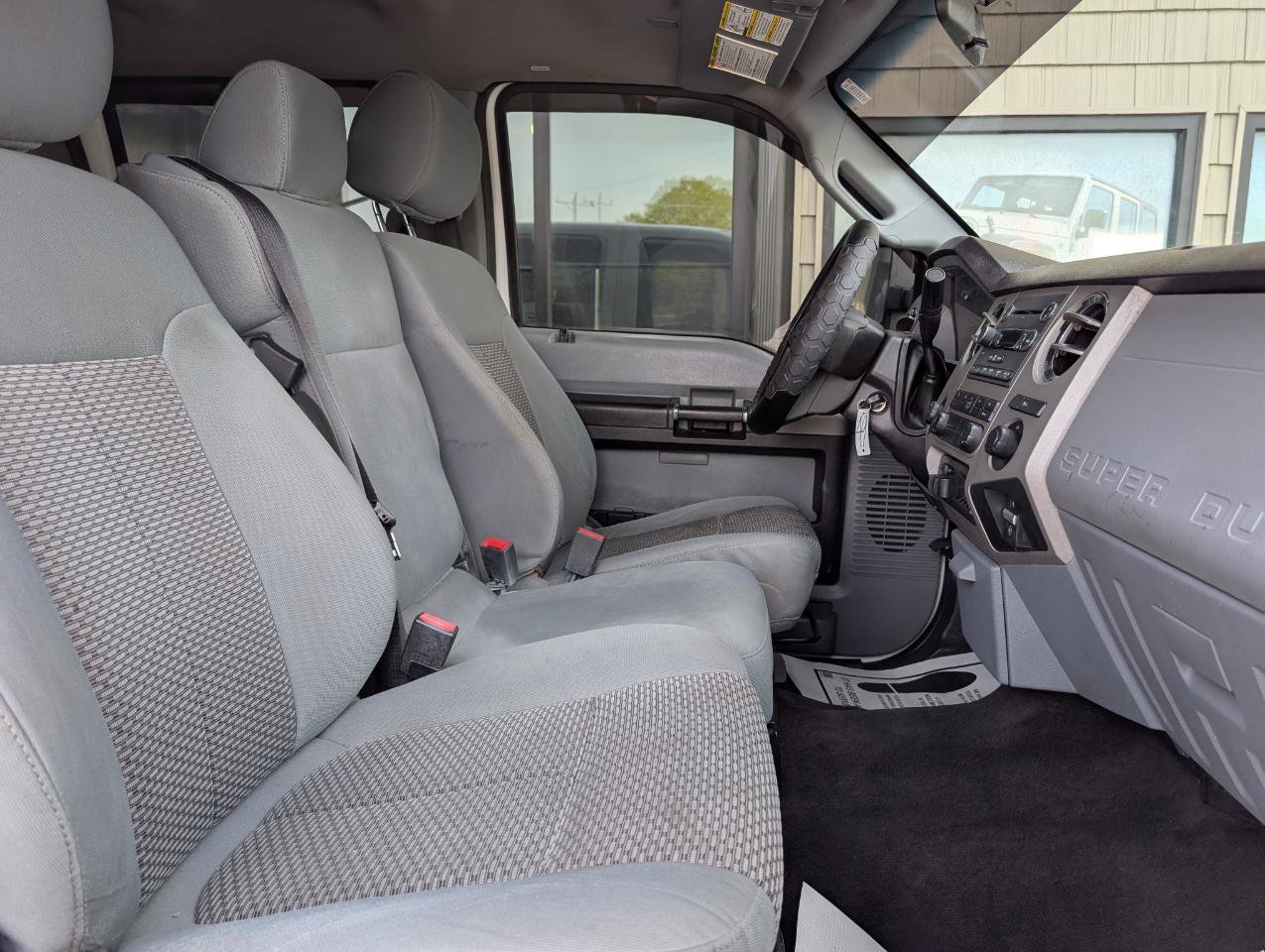 Used 2015 Ford F250 XLT w/ Camper Package image 20