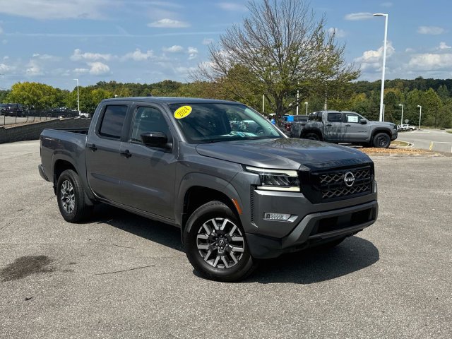 Used 2024 Nissan Frontier SL AWD/4WD image 2