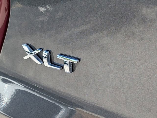 Used 2019 Ford Explorer XLT w/ Equipment Group 202A image 13