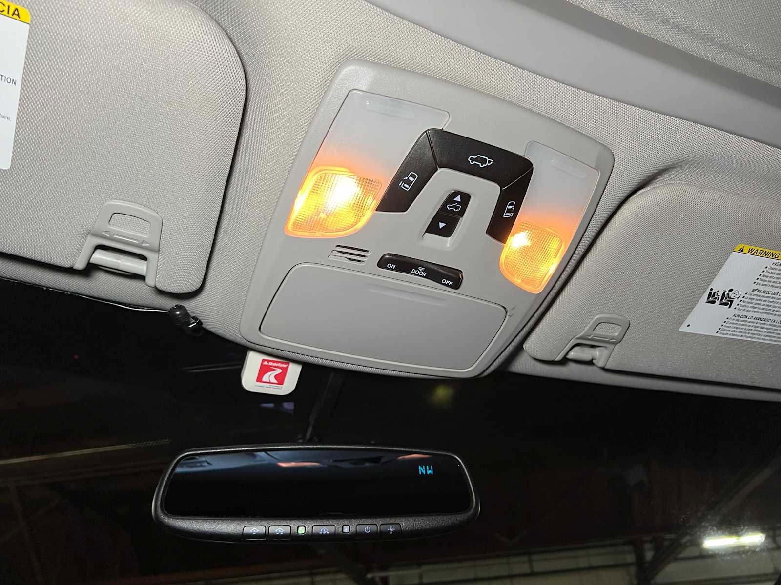 Used 2015 Toyota Sienna SE w/ SE Preferred Package image 34