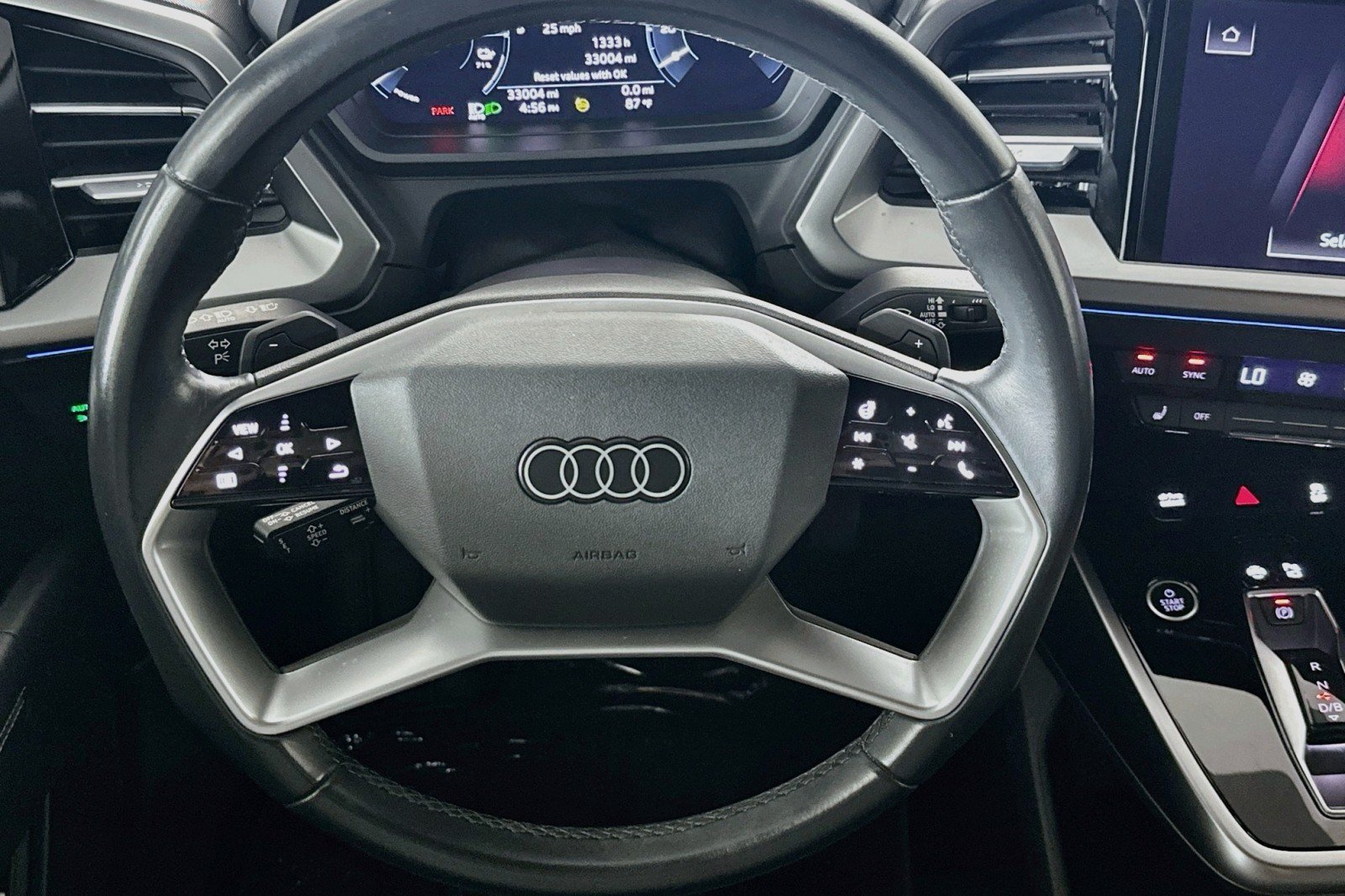 Used 2023 Audi Q4 e-tron Premium Plus w/ Premium Plus AWD/4WD image 19