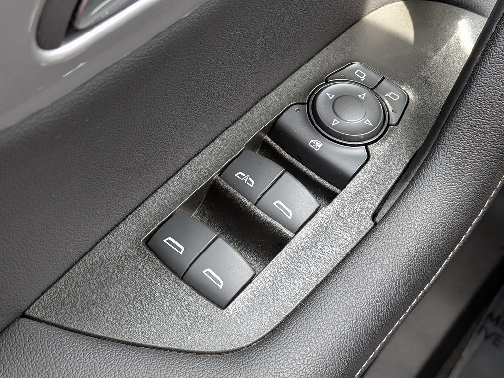 Certified 2023 Chevrolet Blazer LT FWD image 48