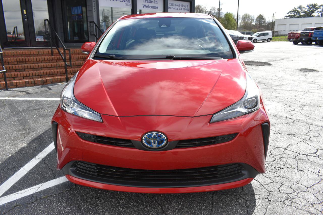 Used 2022 Toyota Prius LE FWD image 3