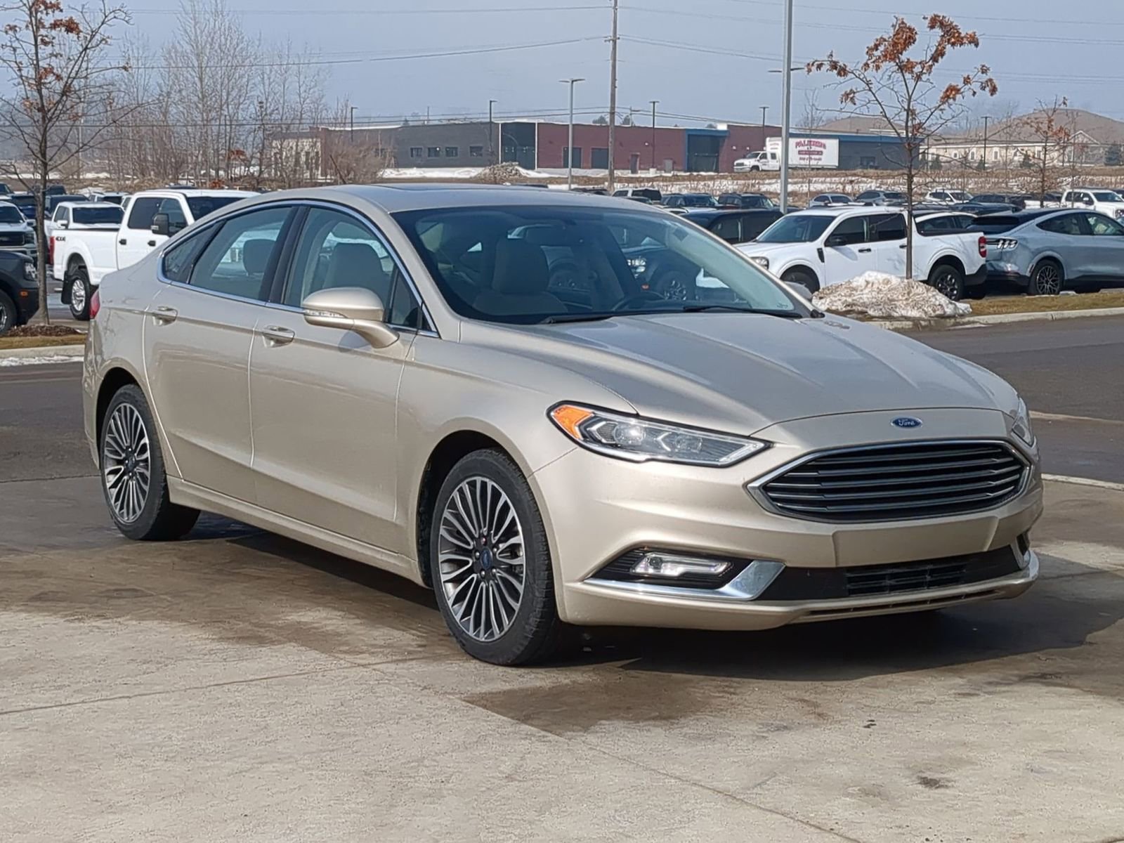 Used 2017 Ford Fusion SE image 10