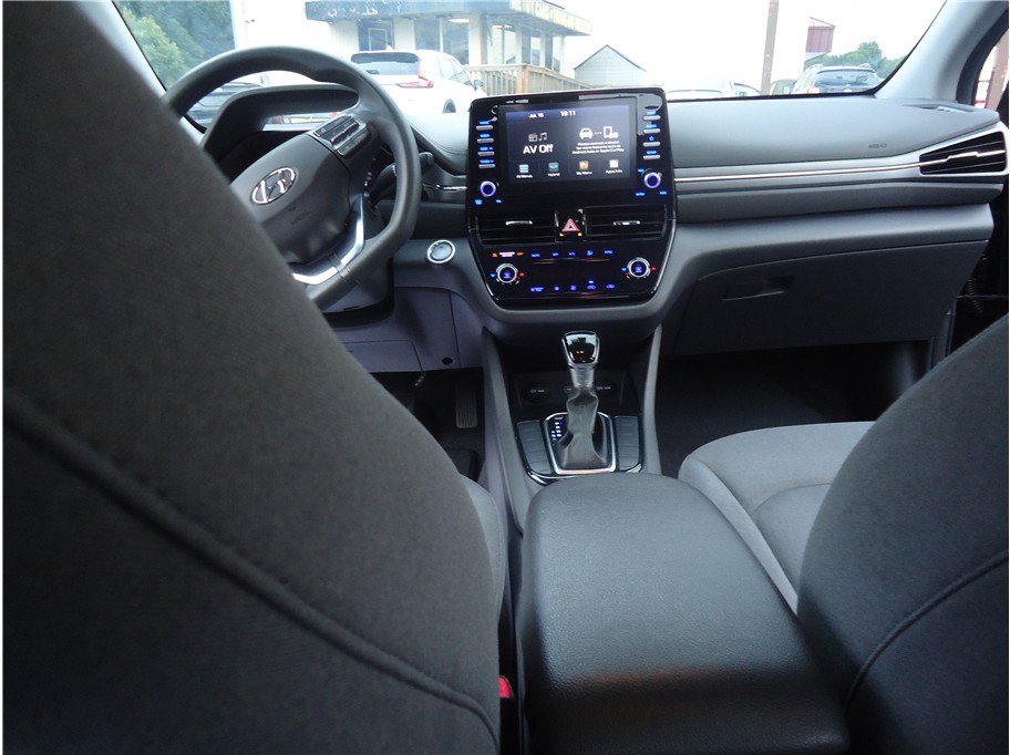 Used 2020 Hyundai Ioniq Blue FWD image 22
