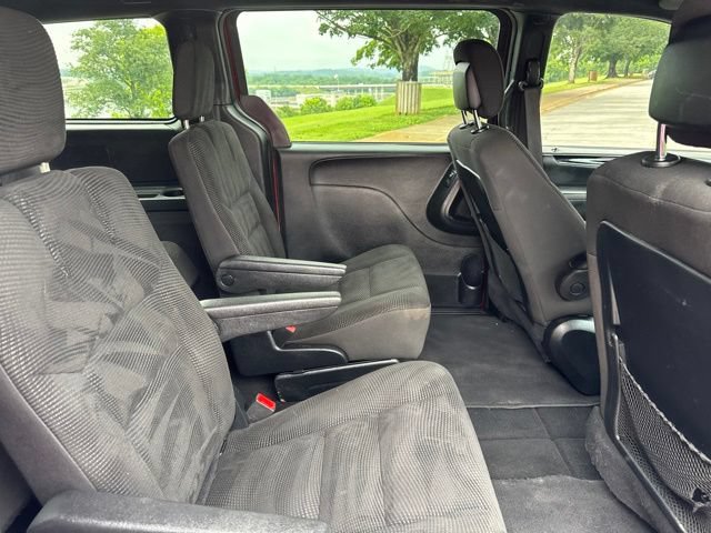 Used 2020 Dodge Grand Caravan SE FWD image 11