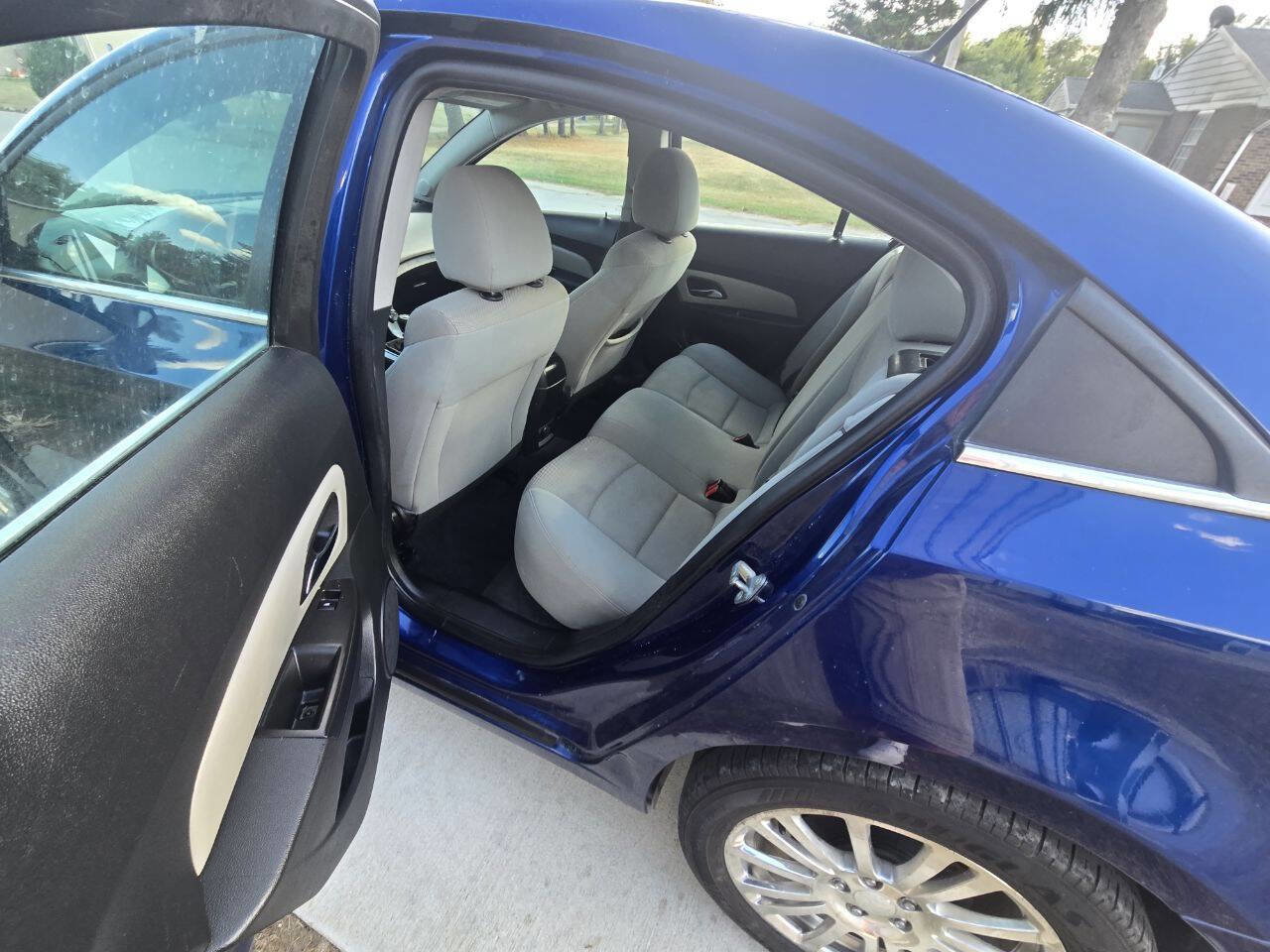 Used 2012 Chevrolet Cruze Eco image 12