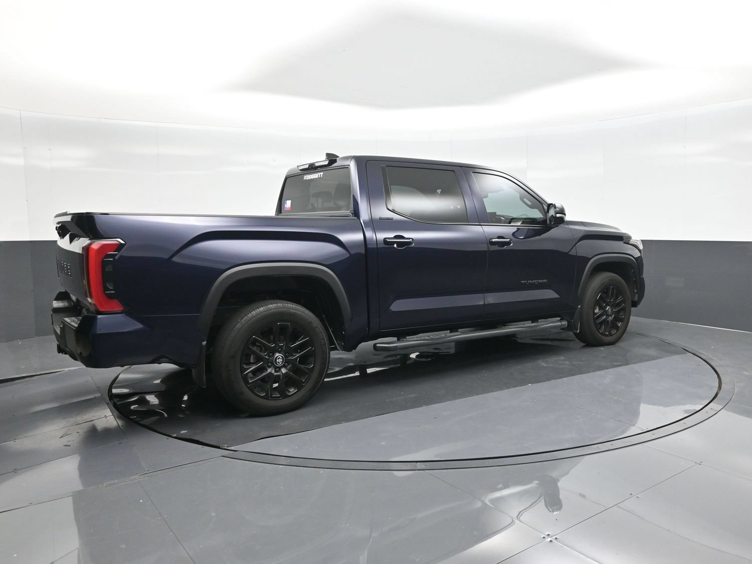 Used 2025 Toyota Tundra Limited AWD/4WD image 15