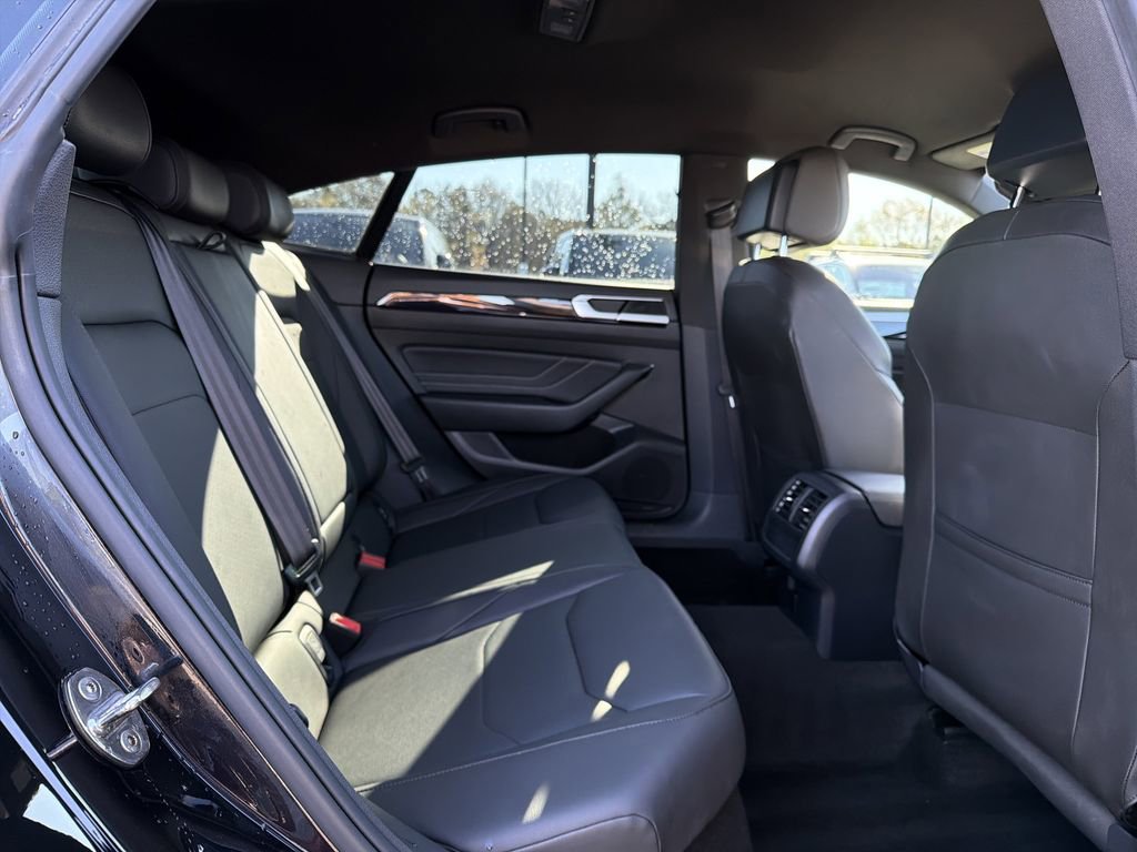 Used 2022 Volkswagen Arteon SE image 15
