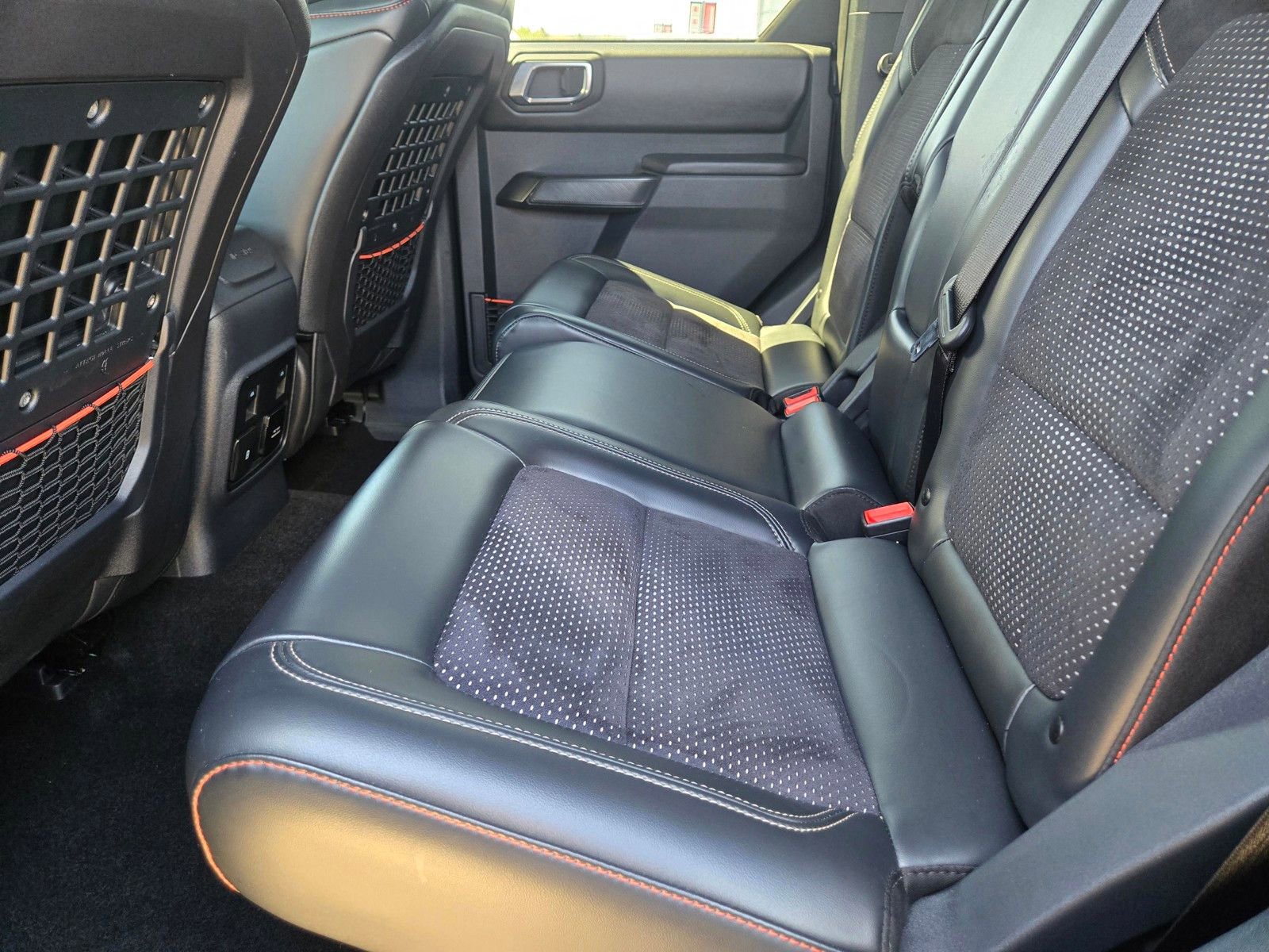 Used 2024 Ford Bronco Raptor w/ Interior Carbon Fiber Pack 6 AWD/4WD image 16