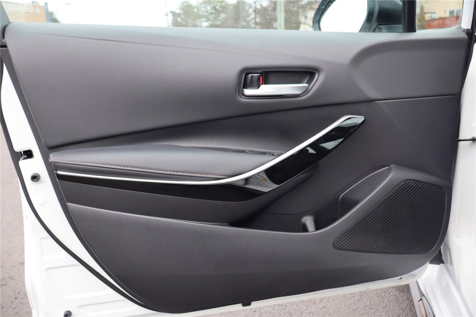 Used 2021 Toyota Corolla XSE w/ Carpet Mat Package (TMS) image 14