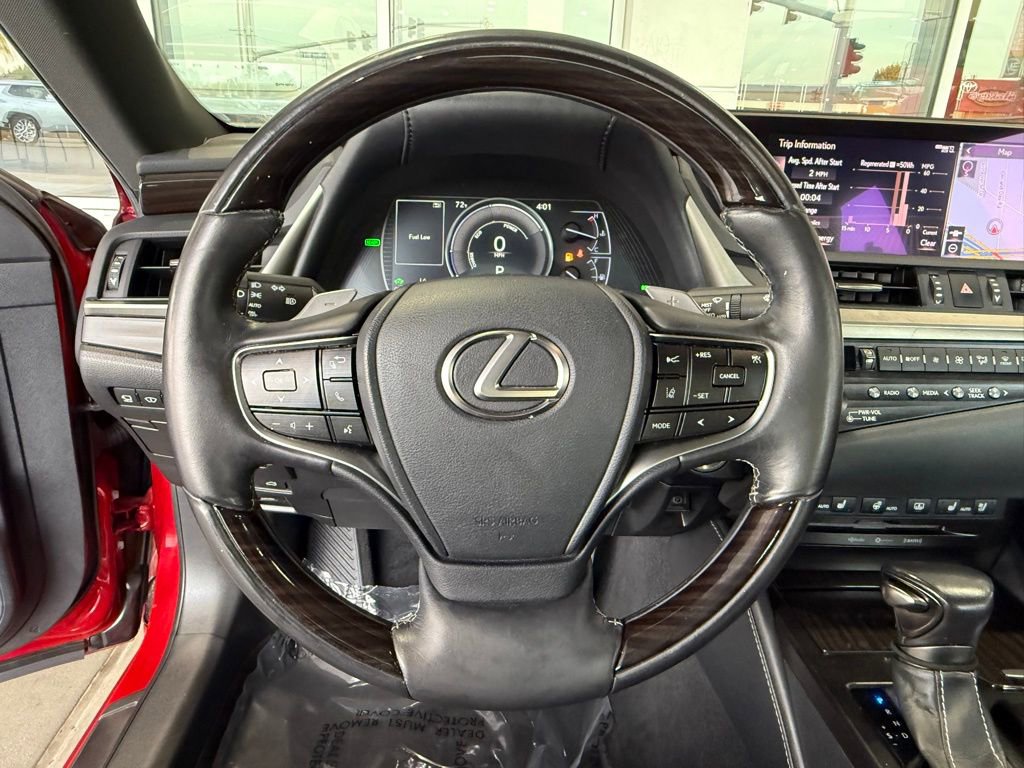 Used 2019 Lexus ES 300h 300h Luxury image 24